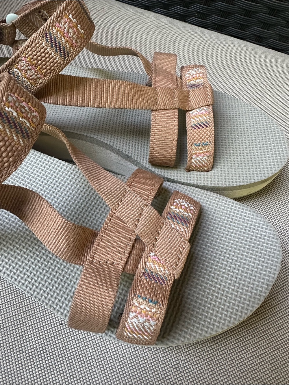 Teva Sandals Arivaca Aviles Tan Platform Sport Shoes Outdoor Pattern Size 9 - Picture 10 of 16